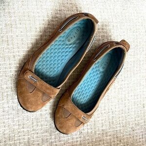 Pr!vo size 8 flat shoes very comfortable